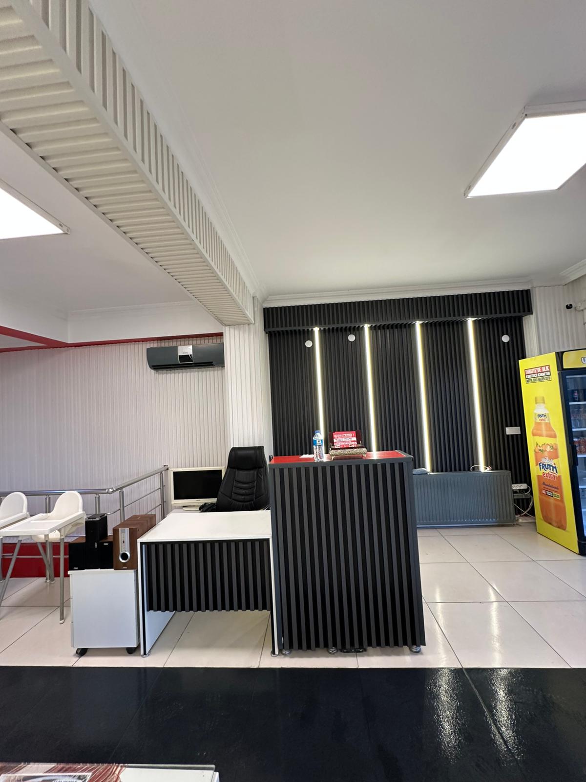 Kırmızı Beyaz Pide Kebap 